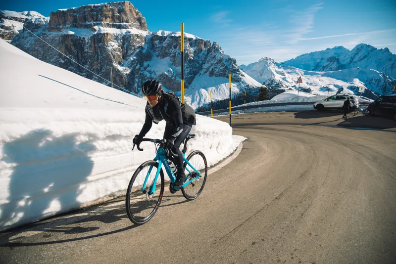 Q36.5 Womens Adventure Winter Bib Tights in Black-7